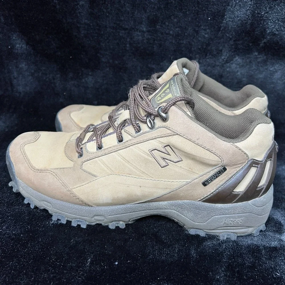 New Balance 964 WW964BR Womens 9.5 B Hiking Shoes Beige Leather Low Top‎ Sneaker